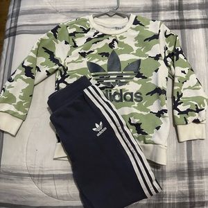 Adidas 2 pc set
